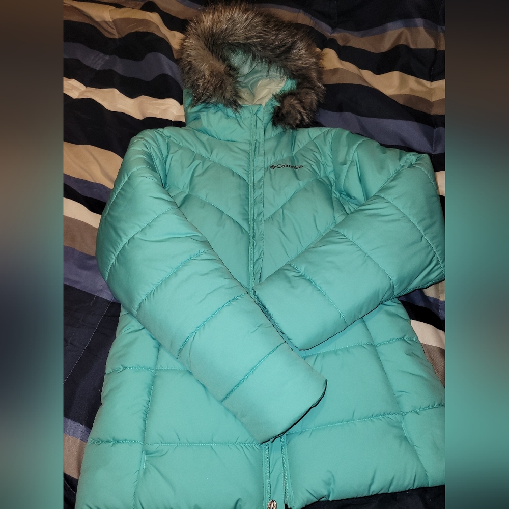 Girls columbia puffer